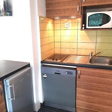 Studio - Centre Ville - Plage - Gare Sncf Antibes