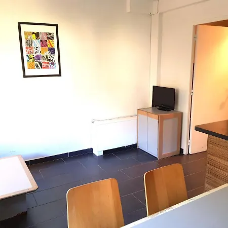 Apartamento Studio - Centre Ville - Plage - Gare Sncf Antibes